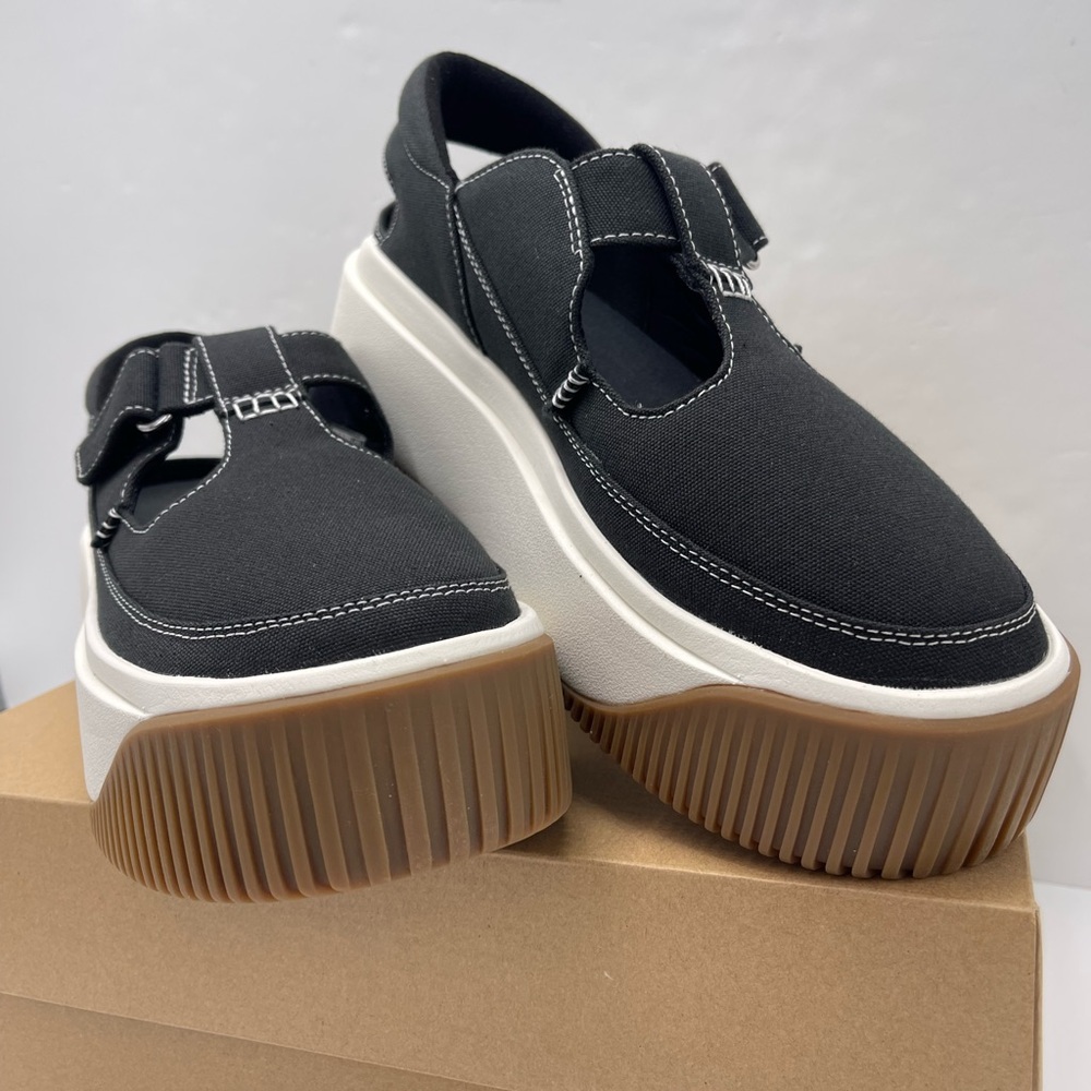 UGG
W / 1167500
W EZ-DUZZIT T-STRAP Ez-Duzzit Platform T-Strap Sneaker Black - Picture 5 of 16